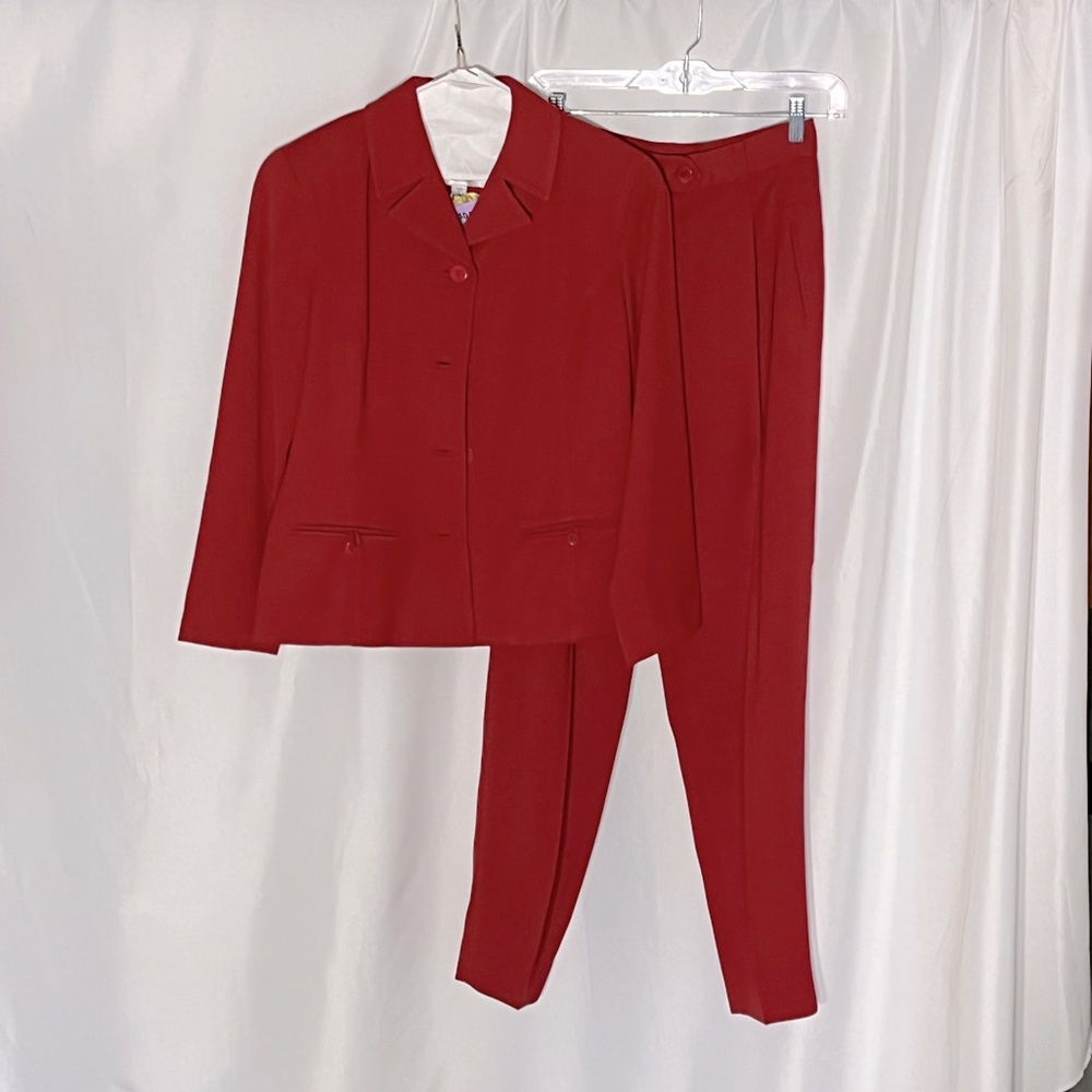 Vintage Renfrew 2 Piece Suit. Both pieces are size 4.
